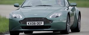 Preview wallpaper aston martin, v8, vantage, 2008, green, front view, style