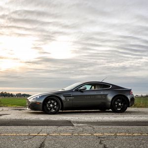 Preview wallpaper aston martin, v8, vantage, cars, nature