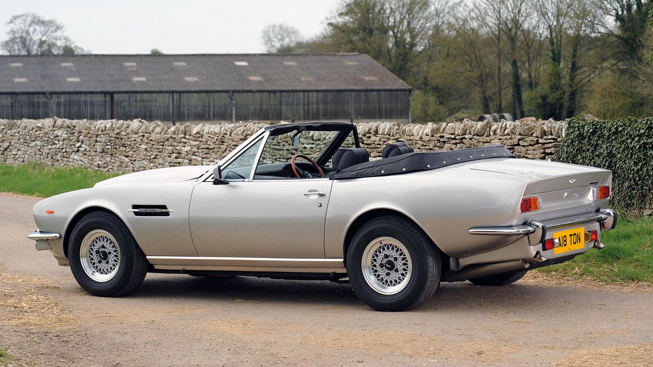 Wallpaper aston martin, v8, volante, 1977, silver, side view, style, retro, auto