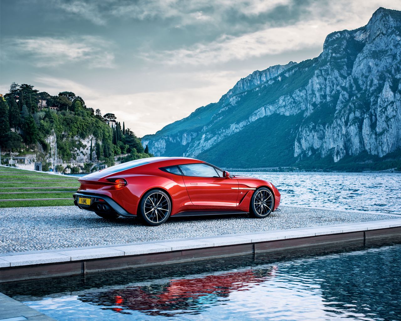 1280x1024 Wallpaper aston martin, vanquish, red, side view, mountain, lake