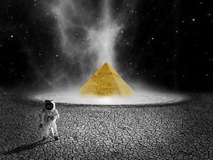 Preview wallpaper astronaut, planet, pyramid, photoshop