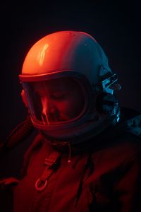 Preview wallpaper astronaut, spacesuit, dark