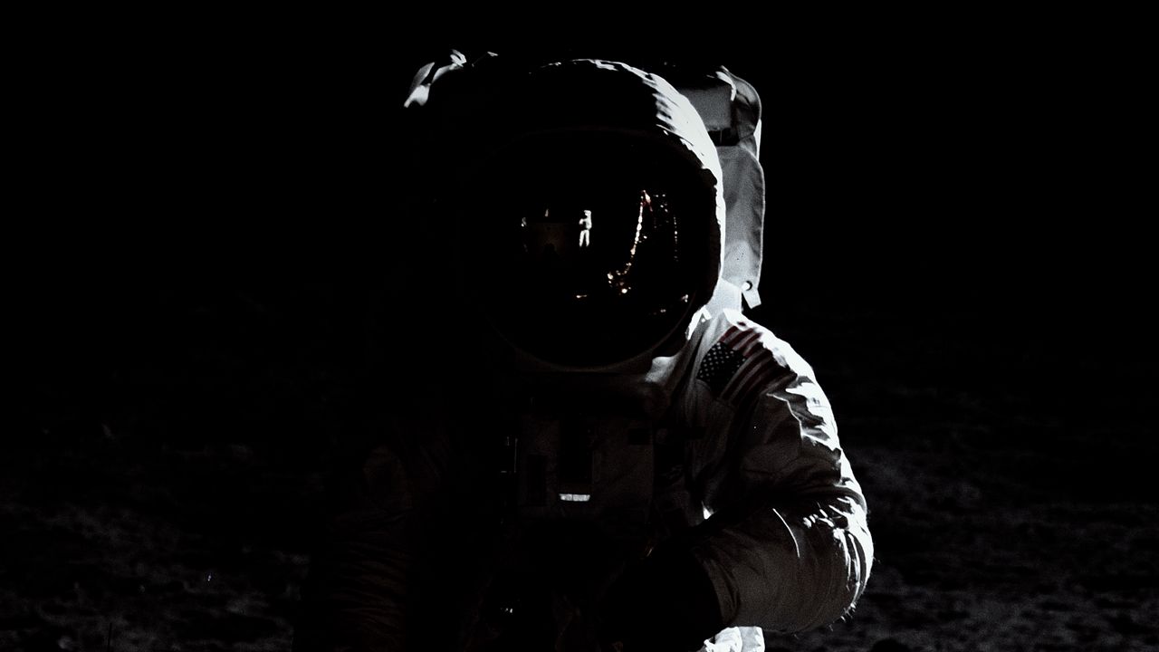 Wallpaper astronaut, spacesuit, dark, space