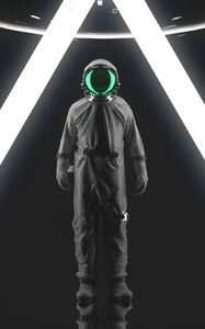 Preview wallpaper astronaut, spacesuit, triangle