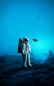 Preview wallpaper astronaut, underwater, fish, art