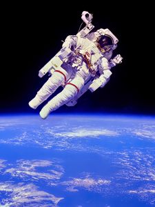 Preview wallpaper astronaut, weightlessness, space, atmosphere