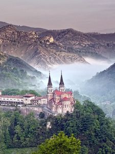 Preview wallpaper asturias, spain, ridge picos de europa, mountains, castle, cathedral