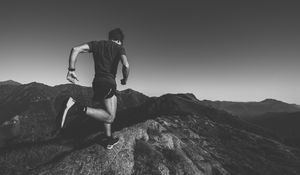 Preview wallpaper athlete, running, mountains, bw