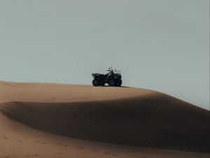 Preview wallpaper atv, desert, sand, hill, dunes