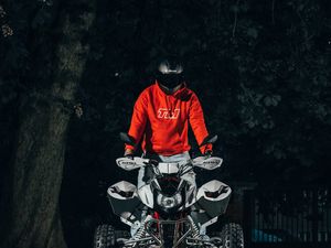 Preview wallpaper atv, motorcyclist, helmet, bike, front view