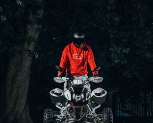 Preview wallpaper atv, motorcyclist, helmet, bike, front view