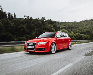 Preview wallpaper audi a4 allroad quattro, audi, car, side view, movement