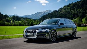 Preview wallpaper audi, a4, avant, motion, road