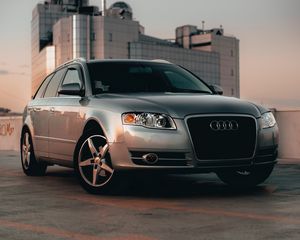 Preview wallpaper audi allroad, audi, car, suv, headlights