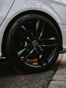 Preview wallpaper audi, car, gray, wheel, side view