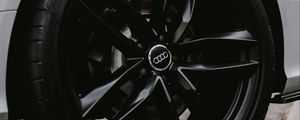 Preview wallpaper audi, car, gray, wheel, side view