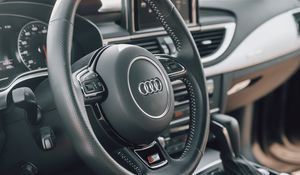 Preview wallpaper audi, car, steering wheel, salon, black