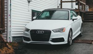 Preview wallpaper audi, car, white, house, parking