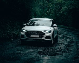 Preview wallpaper audi, car, white, road, rain