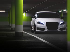 Preview wallpaper audi, lights, parking