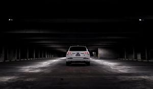 Preview wallpaper audi q5, audi, car, white, rear view, parking