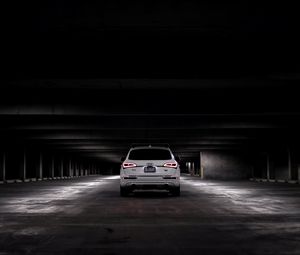 Preview wallpaper audi q5, audi, car, white, rear view, parking