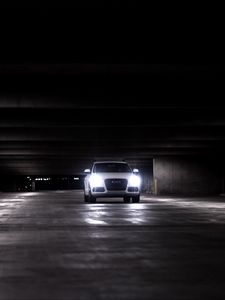 Preview wallpaper audi q5, audi, car, white, light