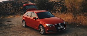 Preview wallpaper audi q5, red, mountains