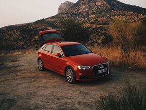 Preview wallpaper audi q5, red, mountains
