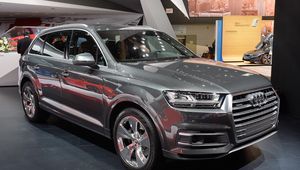 Preview wallpaper audi q7 ii, audi, side view