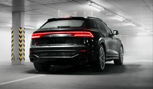 Preview wallpaper audi q8, audi, car, suv, black, rear view