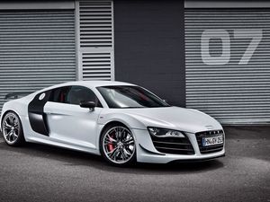 Preview wallpaper audi, r8, gt, 2010, white, side view, style