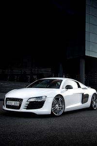 Preview wallpaper audi, r8, white, building