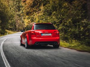 Preview wallpaper audi rs4 audi, car, rear view, traffic, road