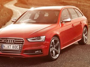 Preview wallpaper audi, s4, avant, red, side view