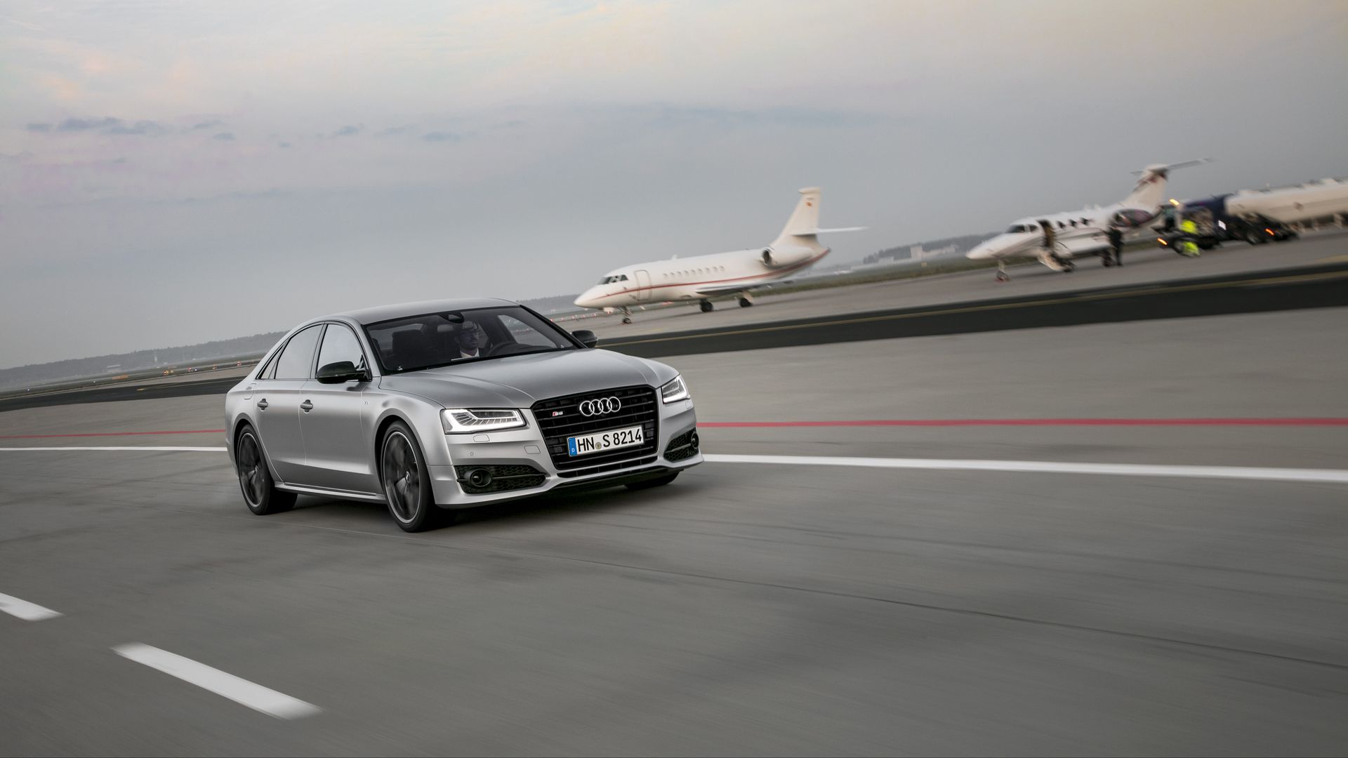 Audi s8 Plus HD. Обои на айпад Ауди. Ауди 100 обои для айпад.