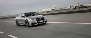 Preview wallpaper audi s8, audi, car, gray, speed, road