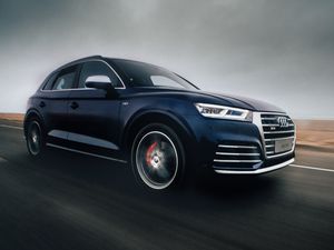 Preview wallpaper audi sq5, audi, road, movement, speed