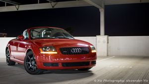 Preview wallpaper audi tt, audi, car, red, headlight