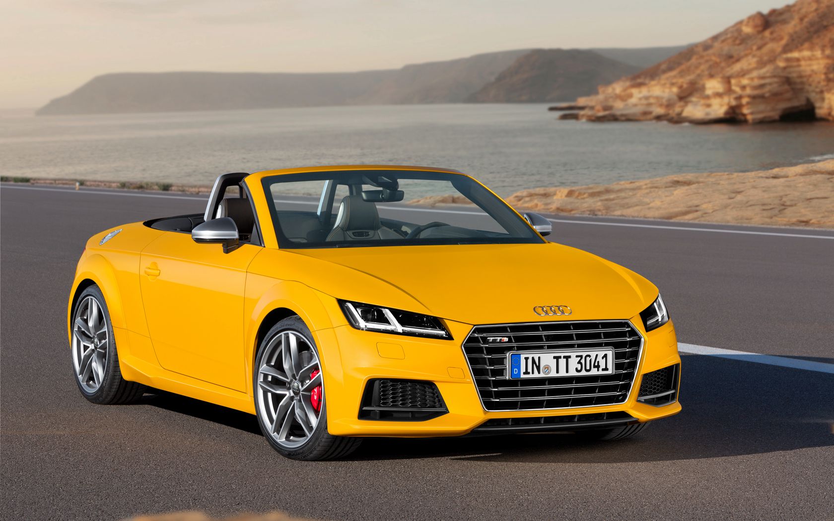 Audi tt yellow