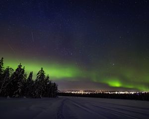 Preview wallpaper aurora borealis, snow, forest, stars, dark