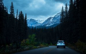 Preview wallpaper auto, road, mountains, traffic