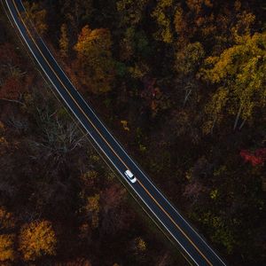 Preview wallpaper auto, road, view from above, trees