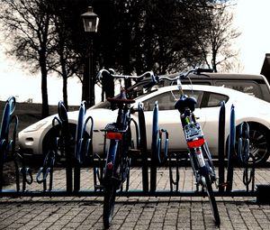 Preview wallpaper auto, white, bicycle, parking