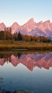 Preview wallpaper autumn, mountains, reflection, evening