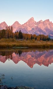 Preview wallpaper autumn, mountains, reflection, evening