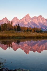 Preview wallpaper autumn, mountains, reflection, evening