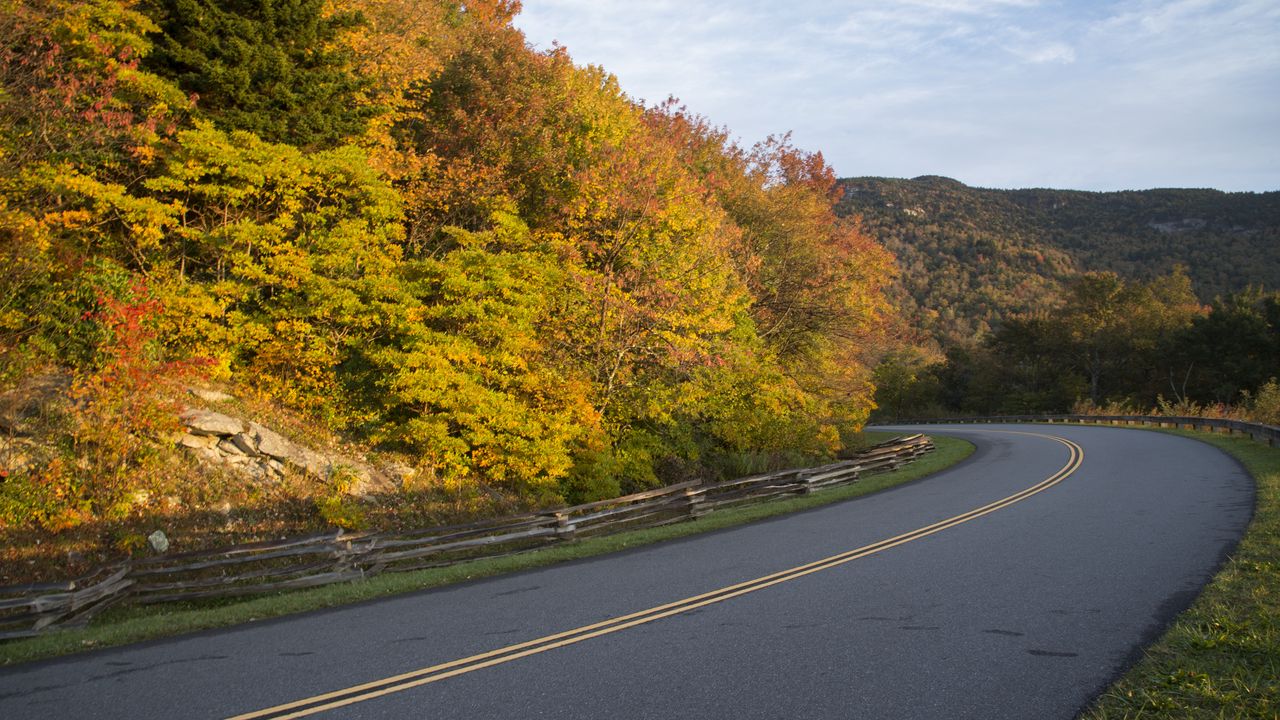 Wallpaper autumn, road, rotate, marking