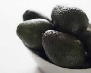 Preview wallpaper avocado, fruit, bowl