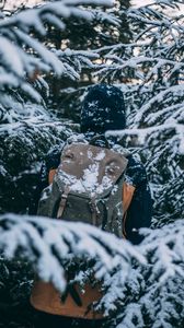 Preview wallpaper backpack, snow, winter, tourist, tourism, travel